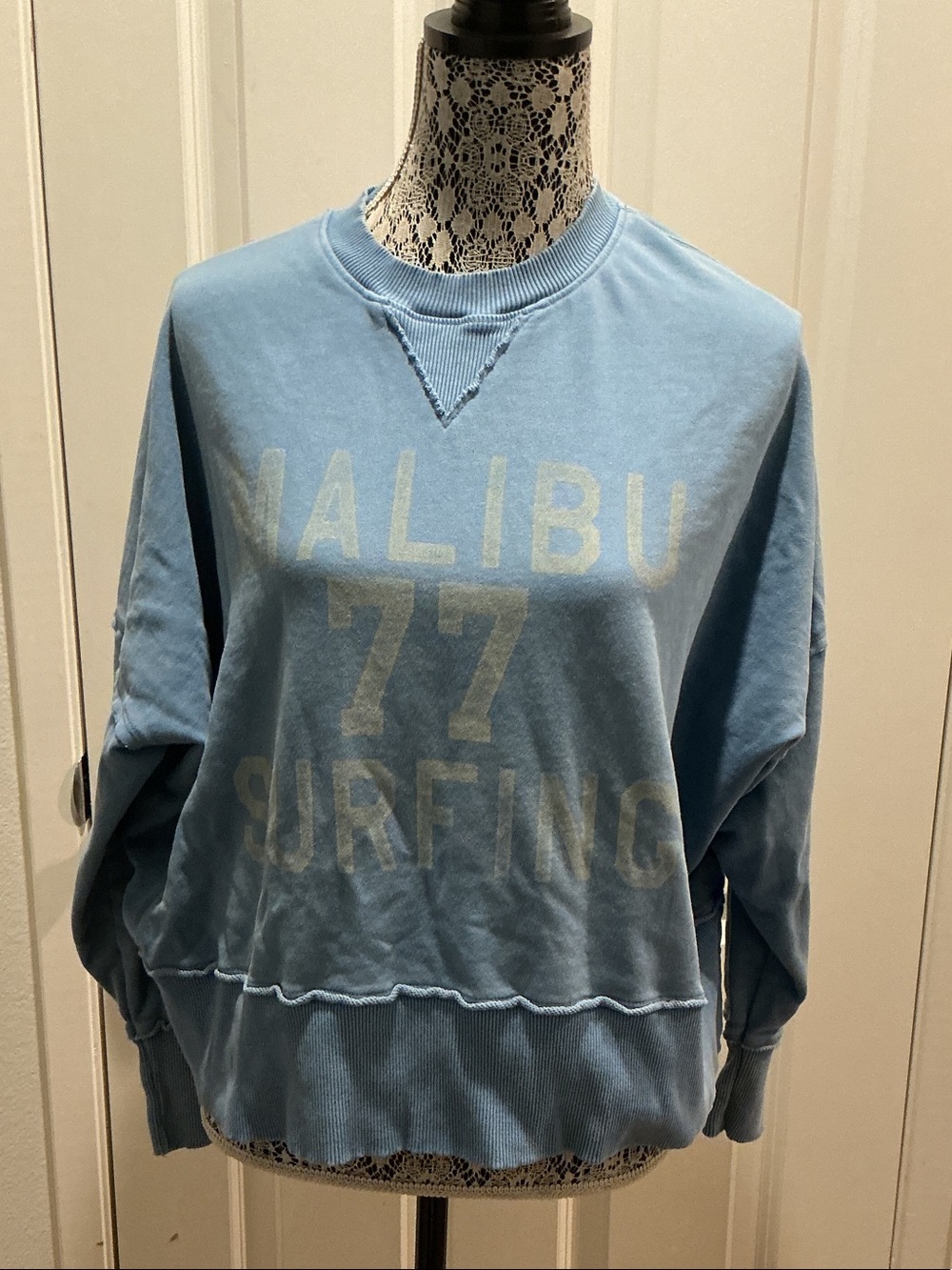 AEO Malibu 77 Surfing Oversized Blue Sweatshirt
